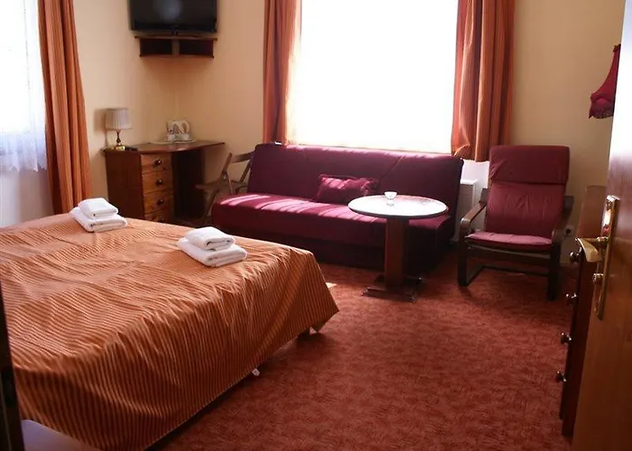 Pawlovnia Hotel 3*