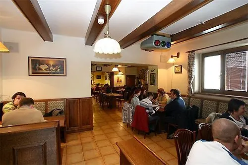 Pawlovnia Szálloda 3*