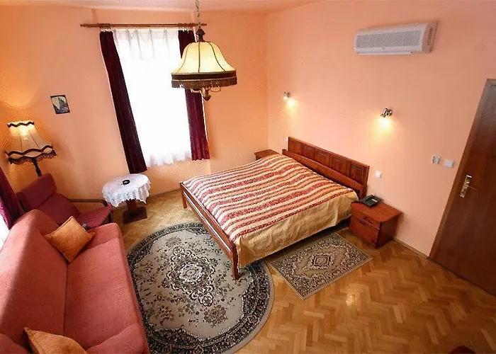 Pawlovnia Szálloda